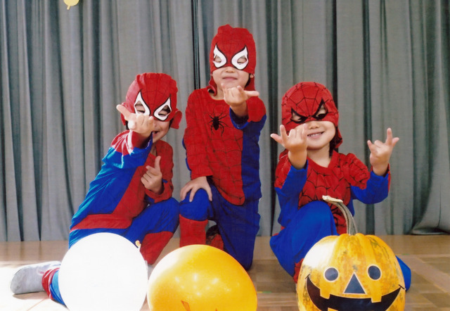 スパイダーマン3兄弟の画像