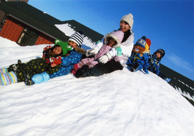 楽しい雪遊びの画像