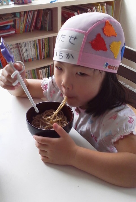 プール大好き！ソバも大好き！