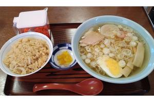とりめしラーメンセット