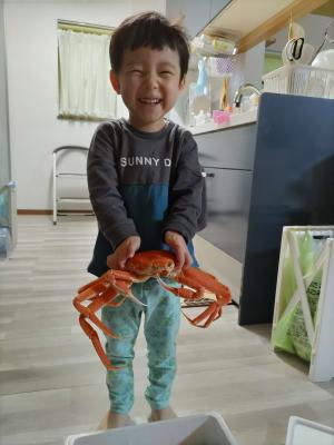 カニ！持ったどぉ～！