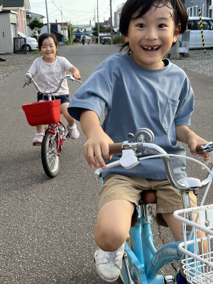 お兄ちゃん待ってー！