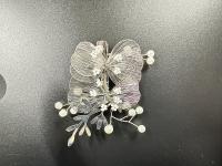 白い花の髪飾り